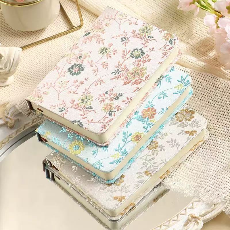 A6 Chinees bloemenbrokaat noti - Notebook Dotted A5 recensie en prijs