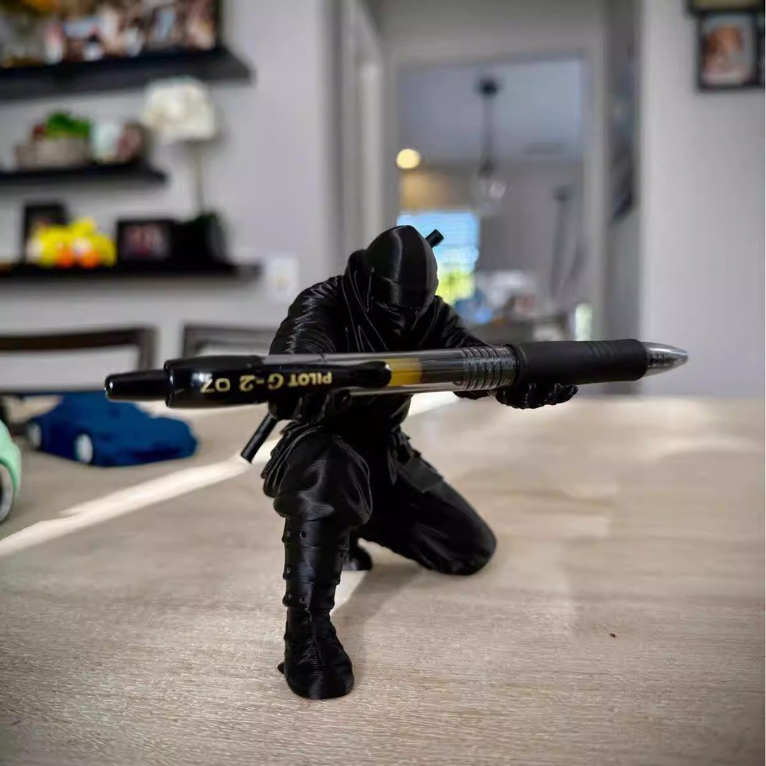 3D-geprinte ninja-penhouder, c - Stationery Office recensie en prijs